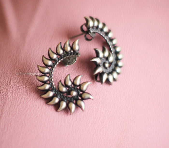 Adya Spiral Embossed Studs