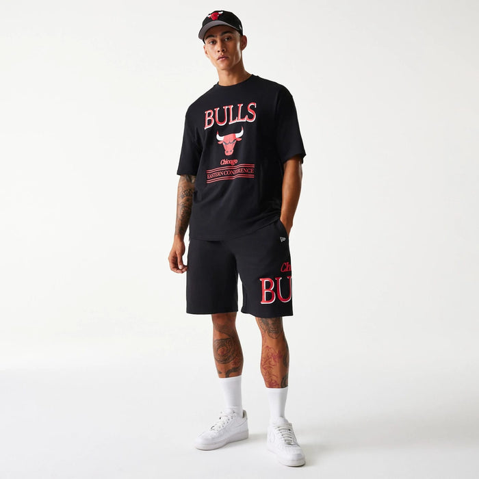 The Male model is wearing Chicago Bulls NBA Team Graphic Black Oversized T-Shirt 8