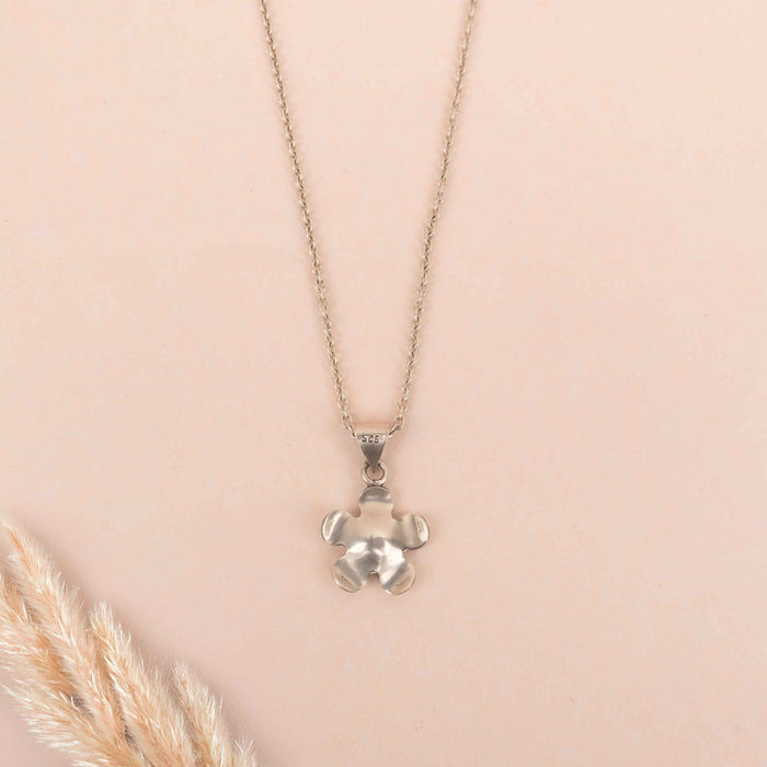 Moh Pearl Studded Flower Necklace