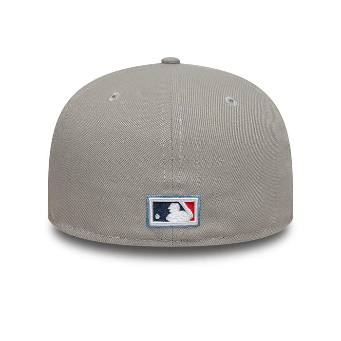 This is a New York Yankees Grey & Blue 59FIFTY Fitted Cap 7