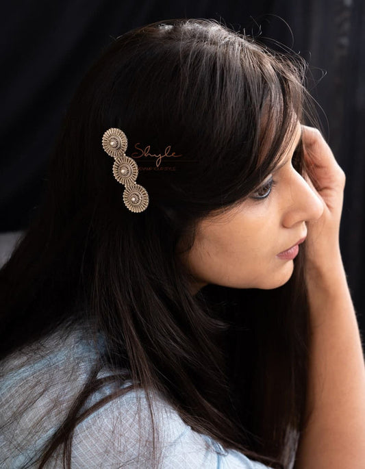 Adya Intricate Trimotif Hair Pin
