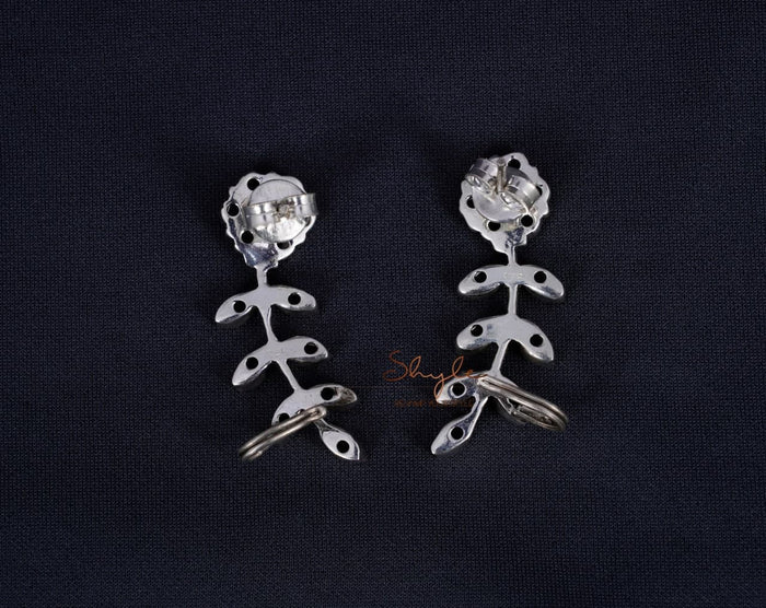 Adya Jadau Flora Ear Cuff back