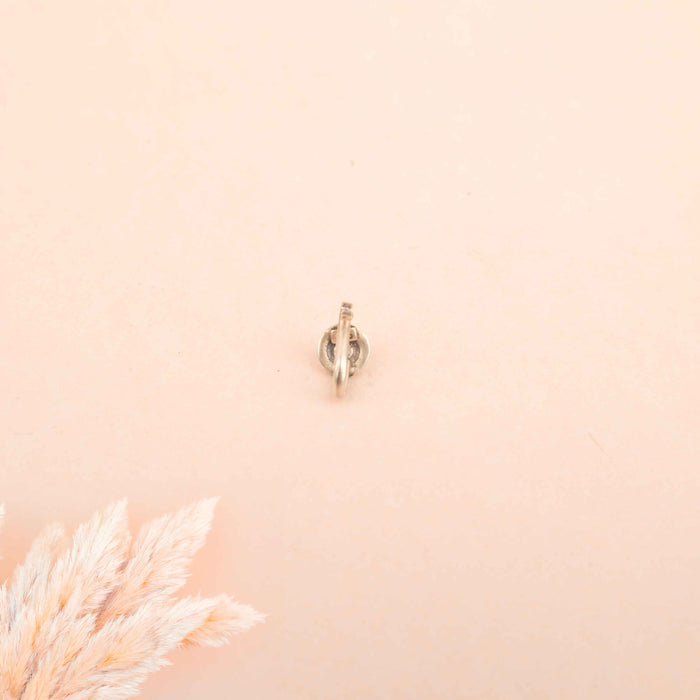 Adya Round Groove Pink Non Pierced Nose Clip on