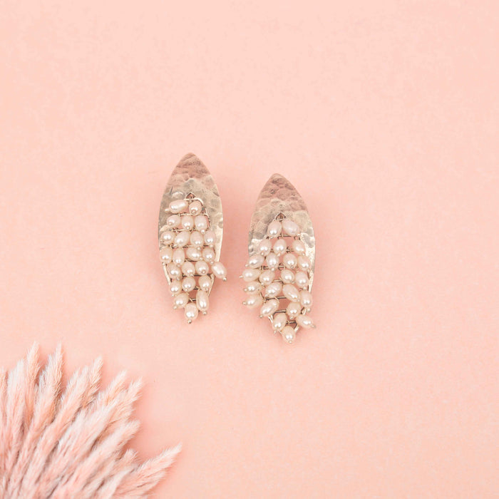 Adya Textured Pearl Bunch Earring