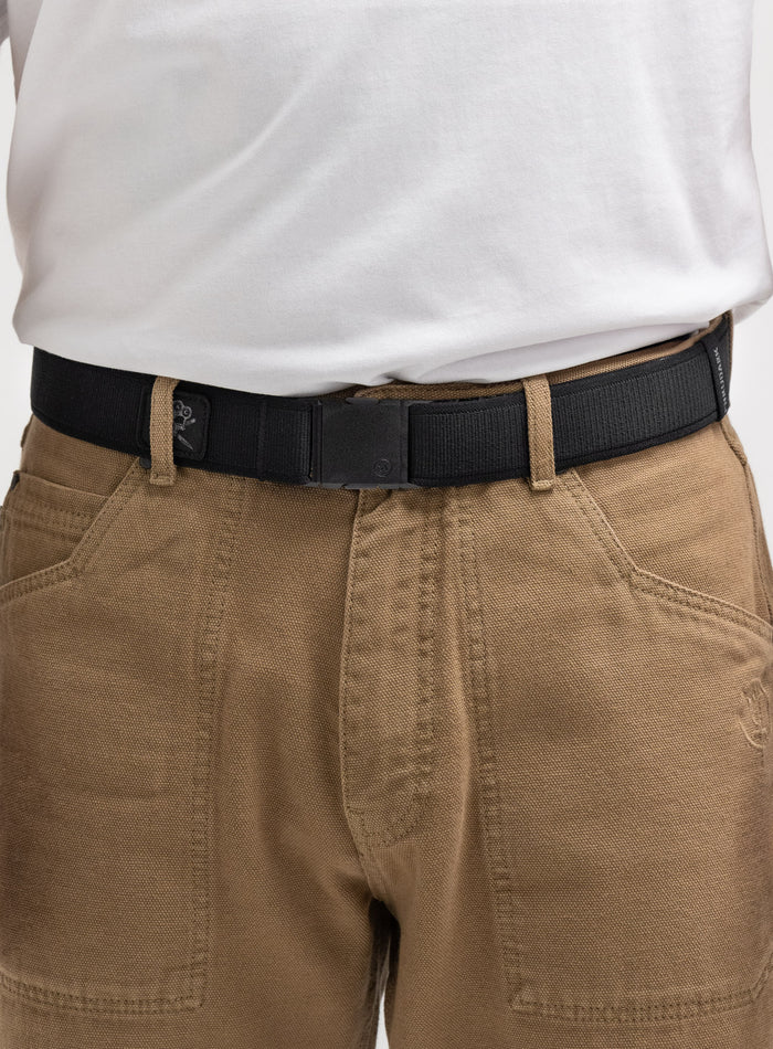 Max Is 5ft 8" And Wears Size: M | Hem Studio Image Of Model Wearing Arcade X Thrudark Dbac Atlas Belt In Obsidian Black (SS Model)