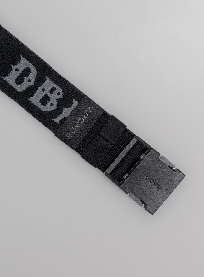 Max Is 5ft 8" And Wears Size: M | Hem Studio Image Of Model Wearing Arcade X Thrudark Dbac Atlas Belt In Obsidian Black (SS Model)