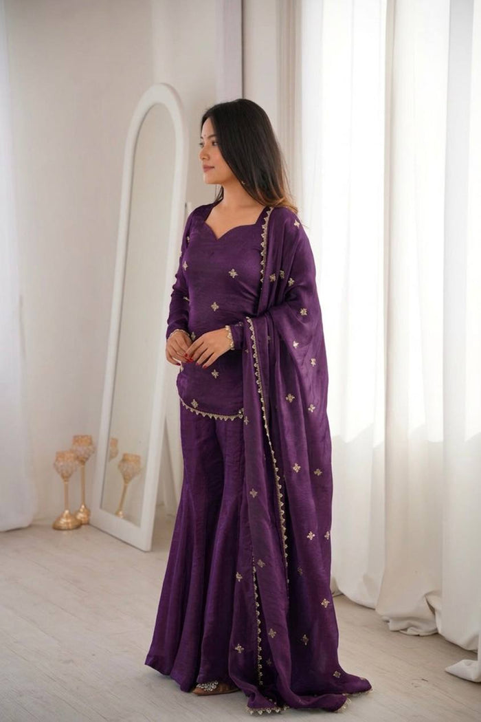 Chic and Graceful Three-Tone Ethnic Set