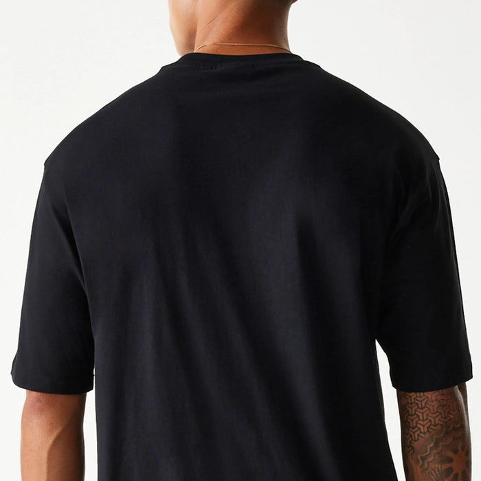 The Male model is wearing Chicago Bulls NBA Team Graphic Black Oversized T-Shirt 4