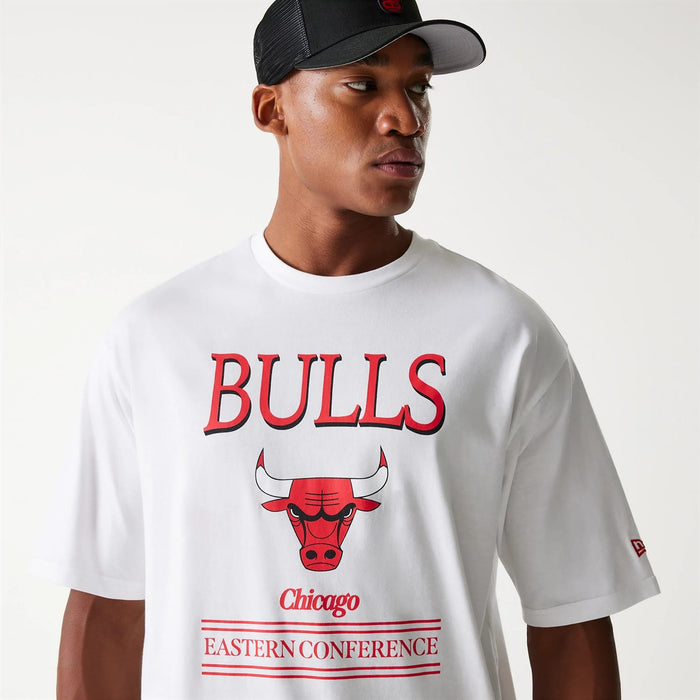 The Male model is wearing Chicago Bulls NBA Team Graphic White Oversized T-Shirt 4
