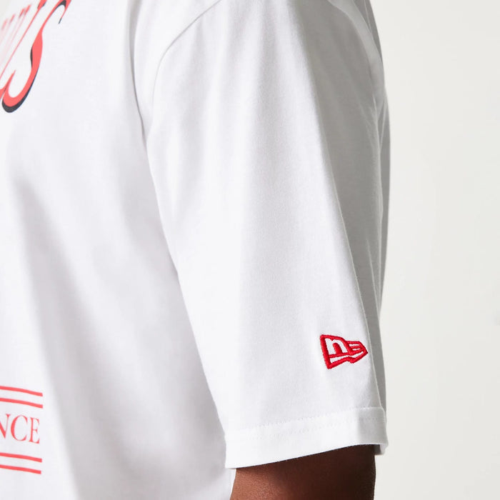 The Male model is wearing Chicago Bulls NBA Team Graphic White Oversized T-Shirt 6