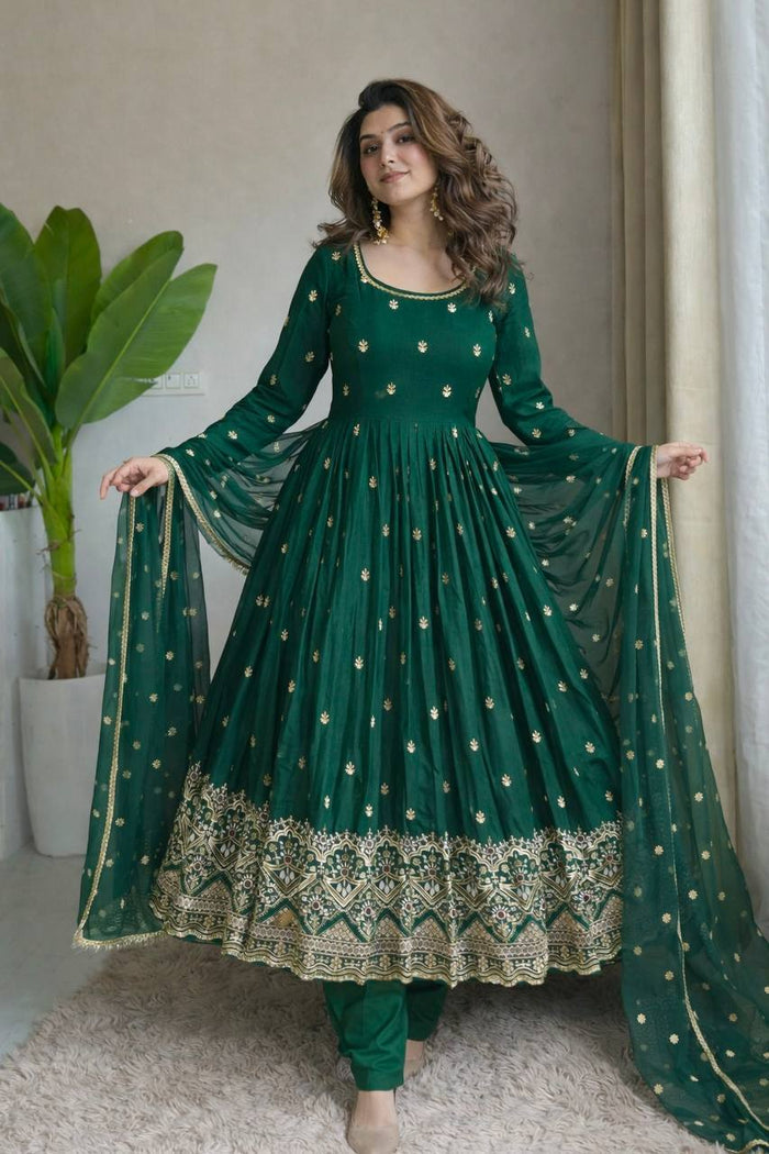 Classic Charm The Perfect Blend of Tradition and Fashion