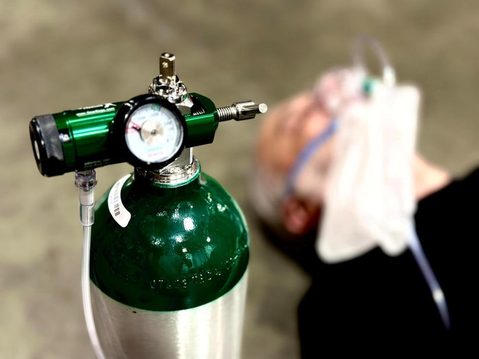 Drive Mini Oxygen Regulator, CGA 870, 0-15 LPM - 18302GMN-Single - LL Medico