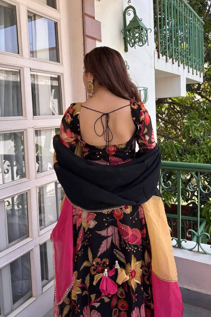 Enchanting Floral Dress for Fashion Lovers