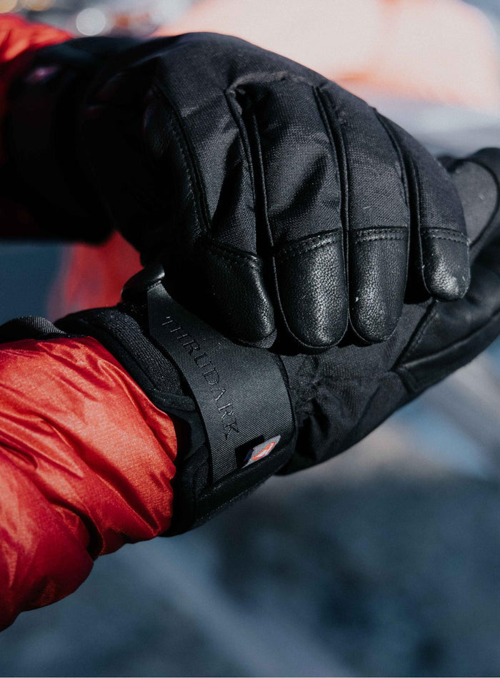 Creative Image Of Engage Gloves In Obsidian Black (ITF)