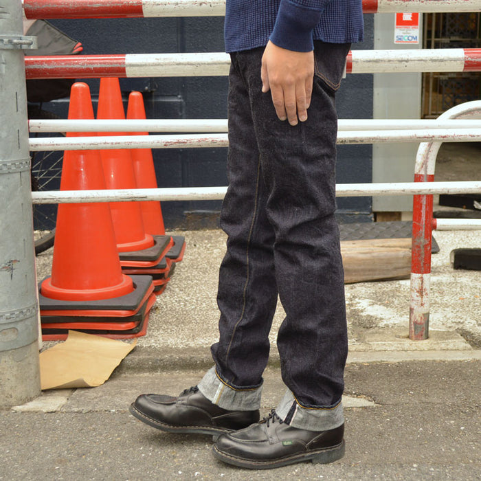 ETERNAL "883" 5 Pocket  tight Straight