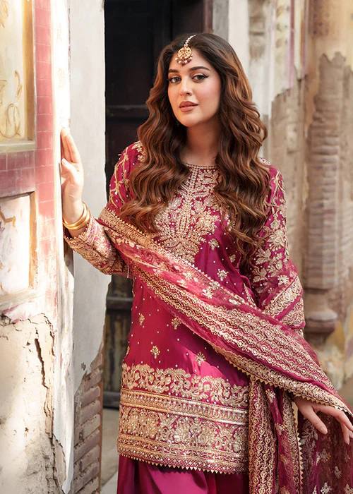 Ethereal Elegance A Timeless Ensemble