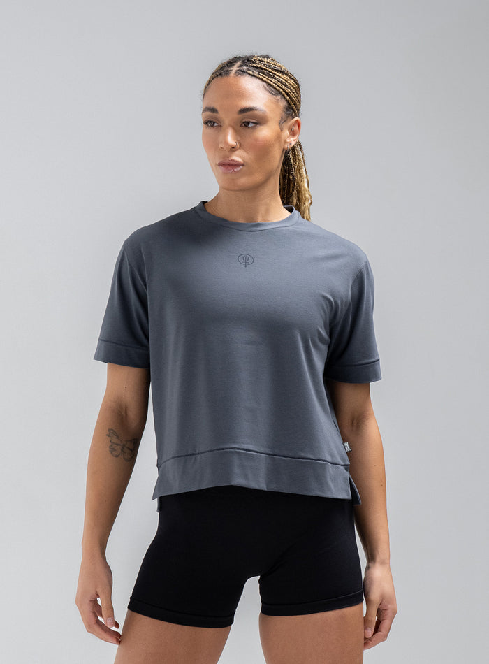 Jade Is 5ft 8" And Wears Size: S | Hem Studio Image Of Model Wearing Force Boxy Drirelease® T-Shirt In Storm Blue (SS Model)