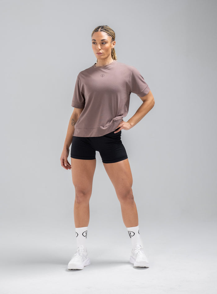 Jade Is 5ft 8" And Wears Size: S | Hem Studio Image Of Model Wearing Force Boxy Drirelease® T-Shirt In Dusk (SS Model)