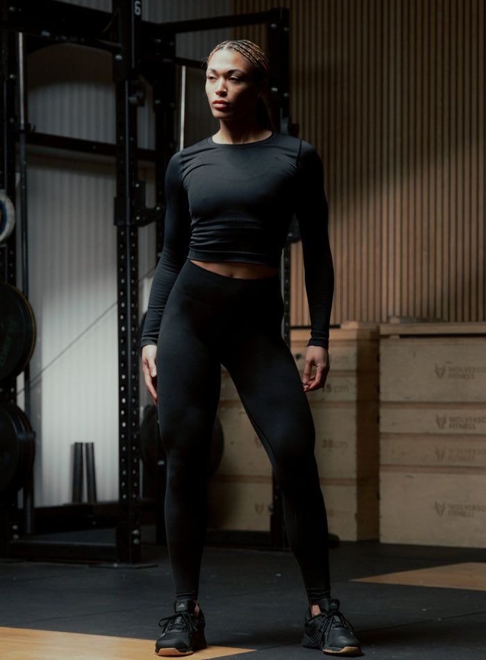 Creative Image Of Force Seamless Long Sleeve Top In Obsidian Black (ITF)
