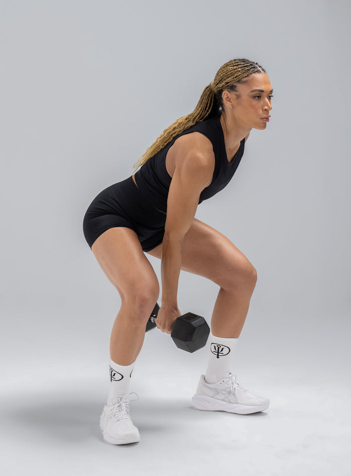 Jade Is Wearing Seamless And Is 5ft 8" And Wears Size: S/M | Hem Studio Image Of Model Wearing Force Seamless Shorts In Obsidian Black (SS Model)