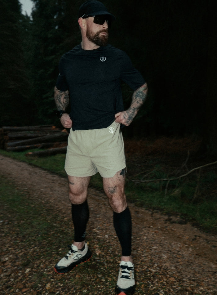 Creative Image Of Force Trail Running 4” Shorts In Stone (ITF)