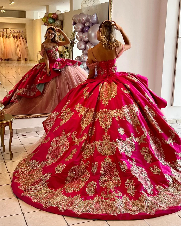 Fuchsia Princess Quinceanera Dresses Ball Gown Spaghetti Straps Tulle Appliques Sweet 16 Dresses 15 Años Mexican