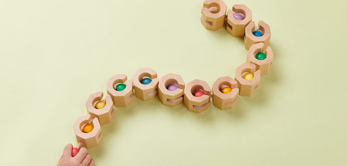 Geni Toys Wooden Connectable Chain Cobit - 18 Pieces