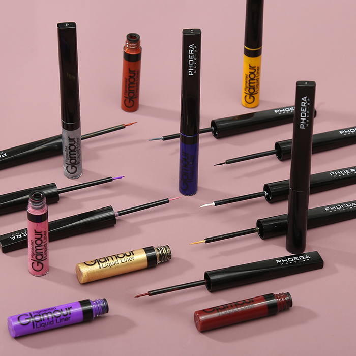 GLAMOUR - Eyeliner Líquido - Phoera Makeup Europe