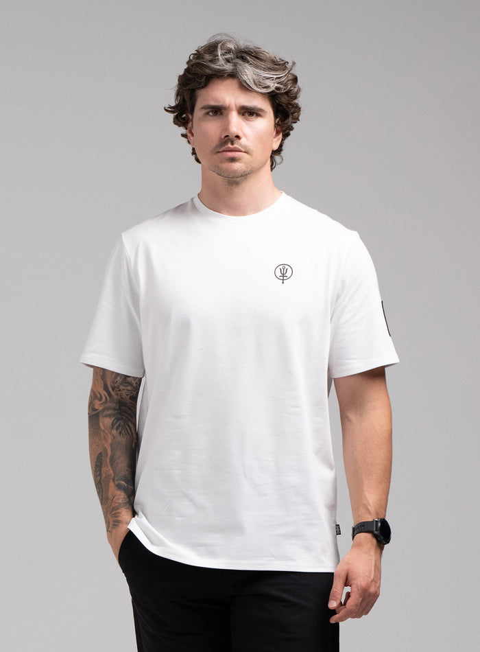 INSIGNIA T-SHIRT - LOVE MANY TRUST FEW