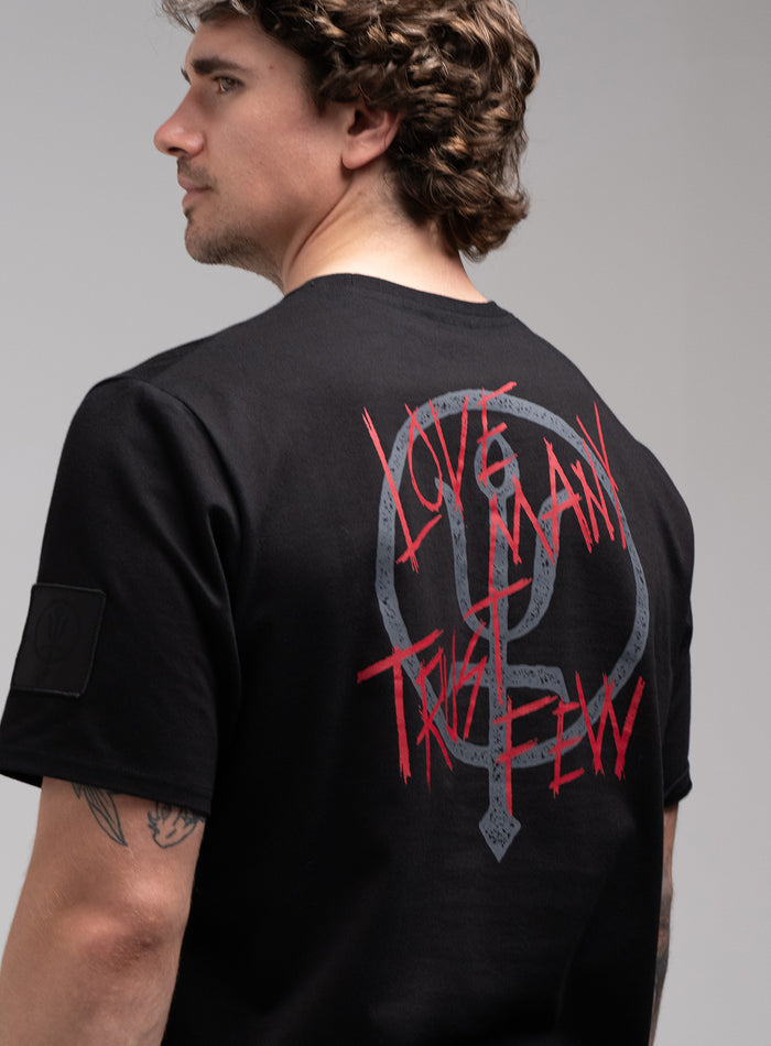 INSIGNIA T-SHIRT - LOVE MANY TRUST FEW