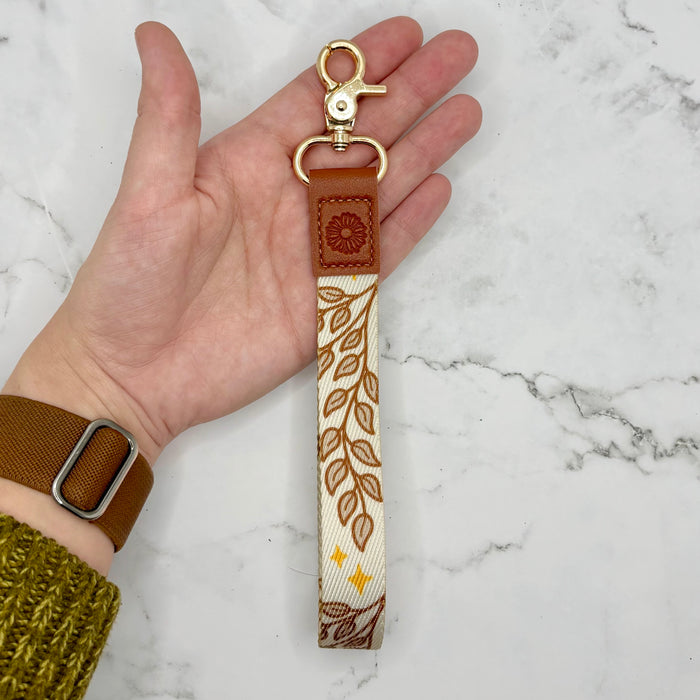 Ivory Leafy Lanyard