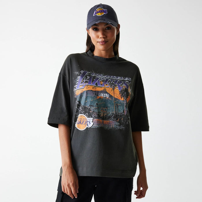 The Male model is wearing LA Lakers NBA Washed Graphic Grey T-Shirt 4