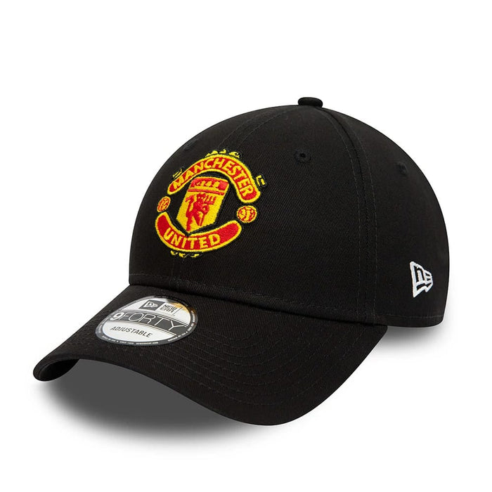 This is a Manchester United FC Youth Core Black 9FORTY Adjustable Cap 1