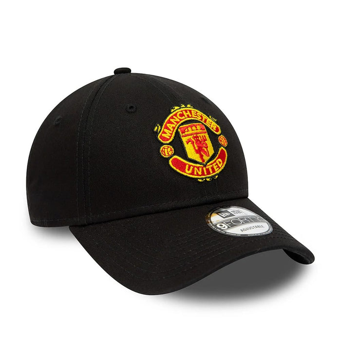This is a Manchester United FC Youth Core Black 9FORTY Adjustable Cap 3