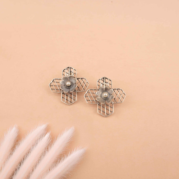 Mizoya Embossed Flower Jali Stud Earring