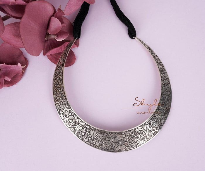 Mizoya Floral Mandaai Intricate Timeless Hasli