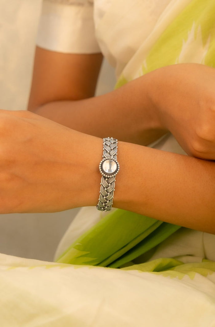 Mizoya Intricate Braid Knot Kada