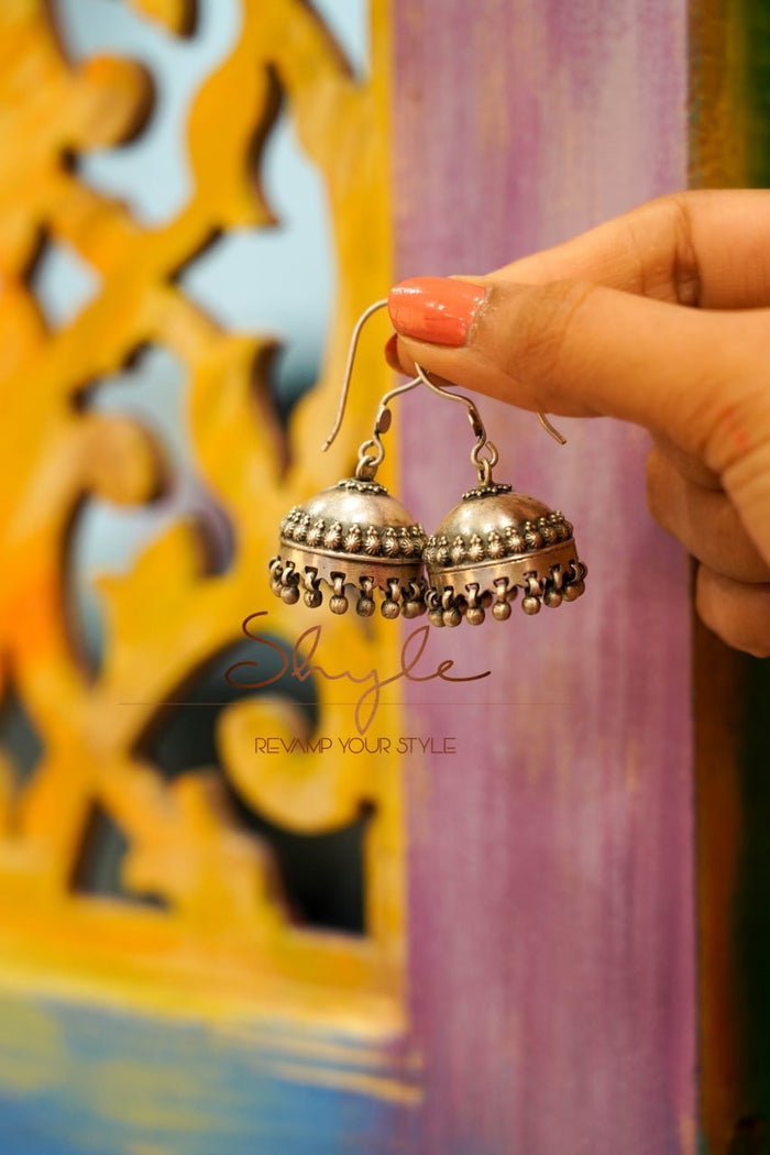 Mizoya Intricate Daana Detailed Jhumki