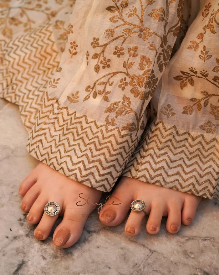 Moh Classic Top Toe Ring