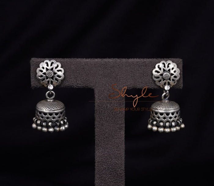 Moh Intricate Carved Versatile Jhumki