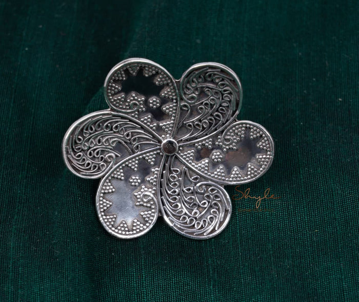 Moh Intricate Flower Embossed Ring