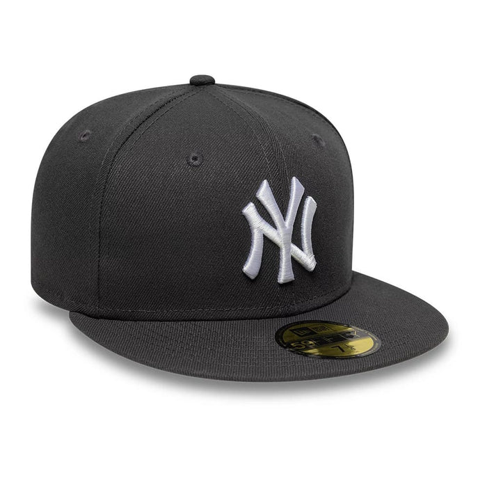 This is a New York Yankees Essential Grey 59FIFTY Cap 3