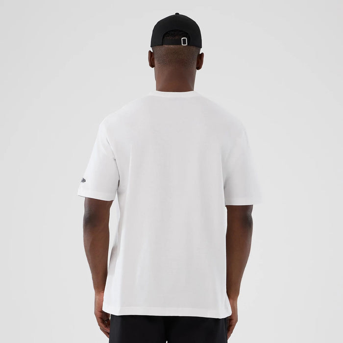 The Male model is wearing New York Yankees MLB Lifestyle Graphic White T-Shirt 2