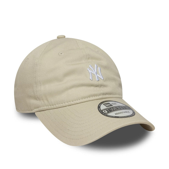 This is a New York Yankees MLB Mini Logo Cream 9TWENTY Adjustable Cap 3