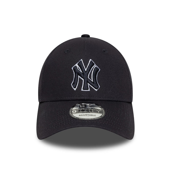 This is a New York Yankees MLB Outline Navy 9FORTY Adjustable Cap 2