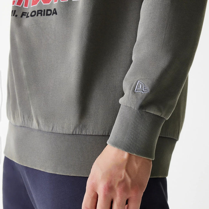 The Male model is wearing San Francisco 49ers NFL Washed Super Bowl Grey Oversized Crew Neck Sweater 5