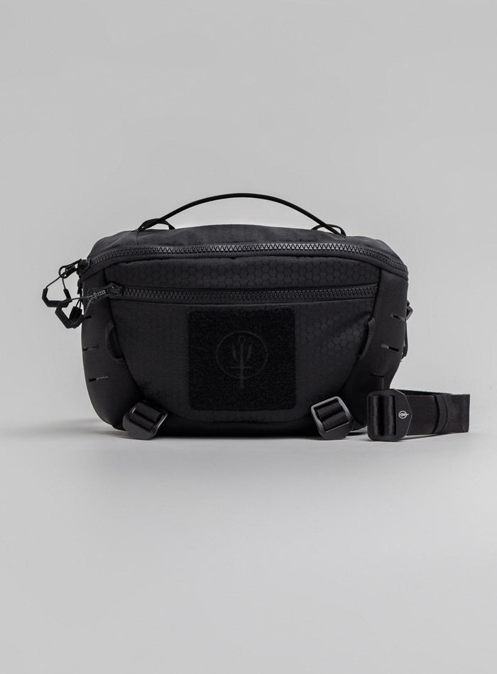 Studio Image Of Spectral 5L Waist Pack In Obsidian Black (SS Model)