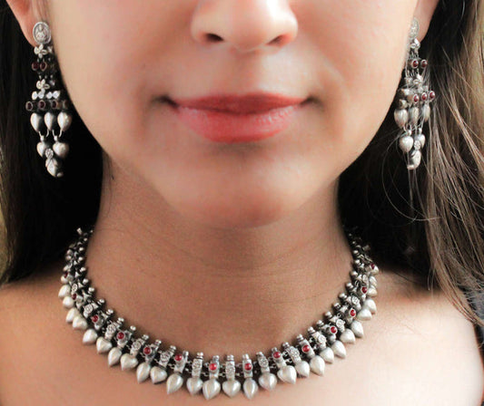 Tattva Classic Neclace and Earrings Set