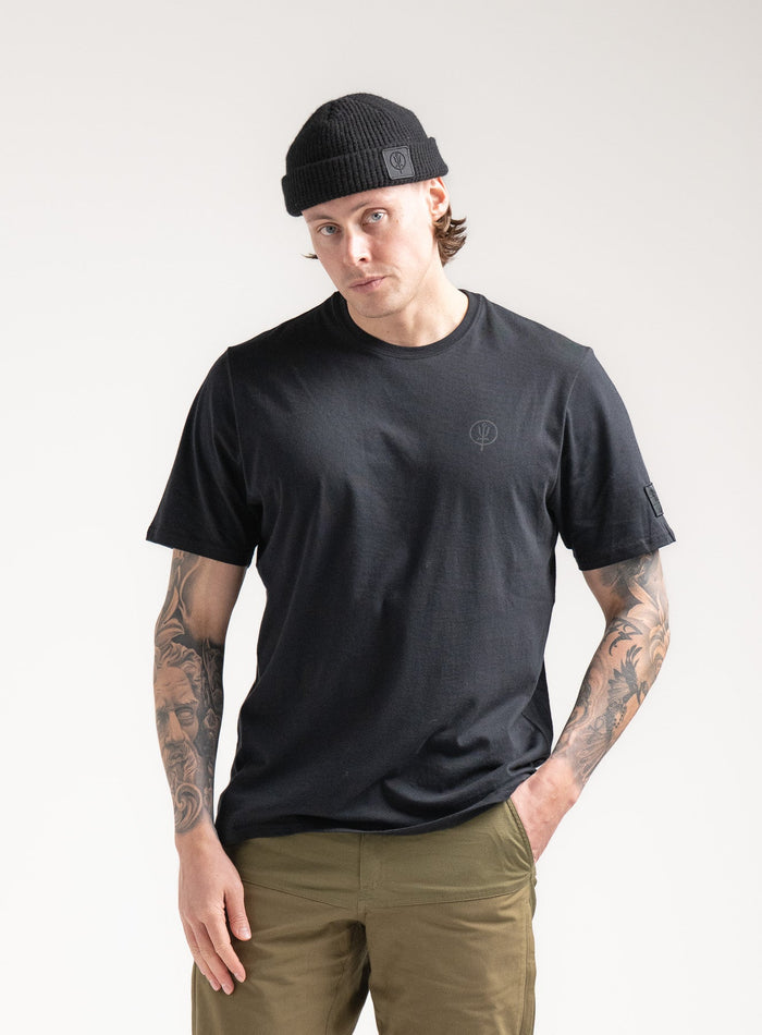Angus Is 6ft 4" And Wears Size: L | Hem Studio Image Of Model Wearing Vader T-Shirt - Nqg In Obsidian Black (SS Model)