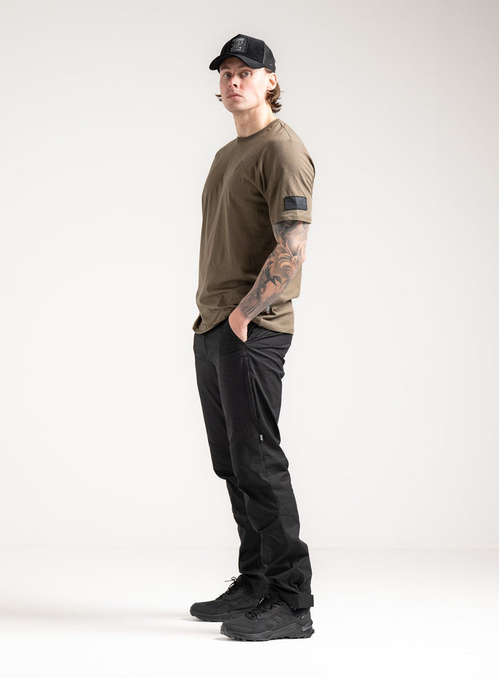 Angus Is 6ft 4" And Wears Size: L | Hem Studio Image Of Model Wearing Vader T-Shirt - Originals In Khaki (SS Model)